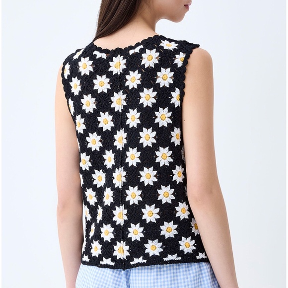 In april Paris 1986 (sold by Simons) daisies crochet vest NWT - Picture 2 of 9